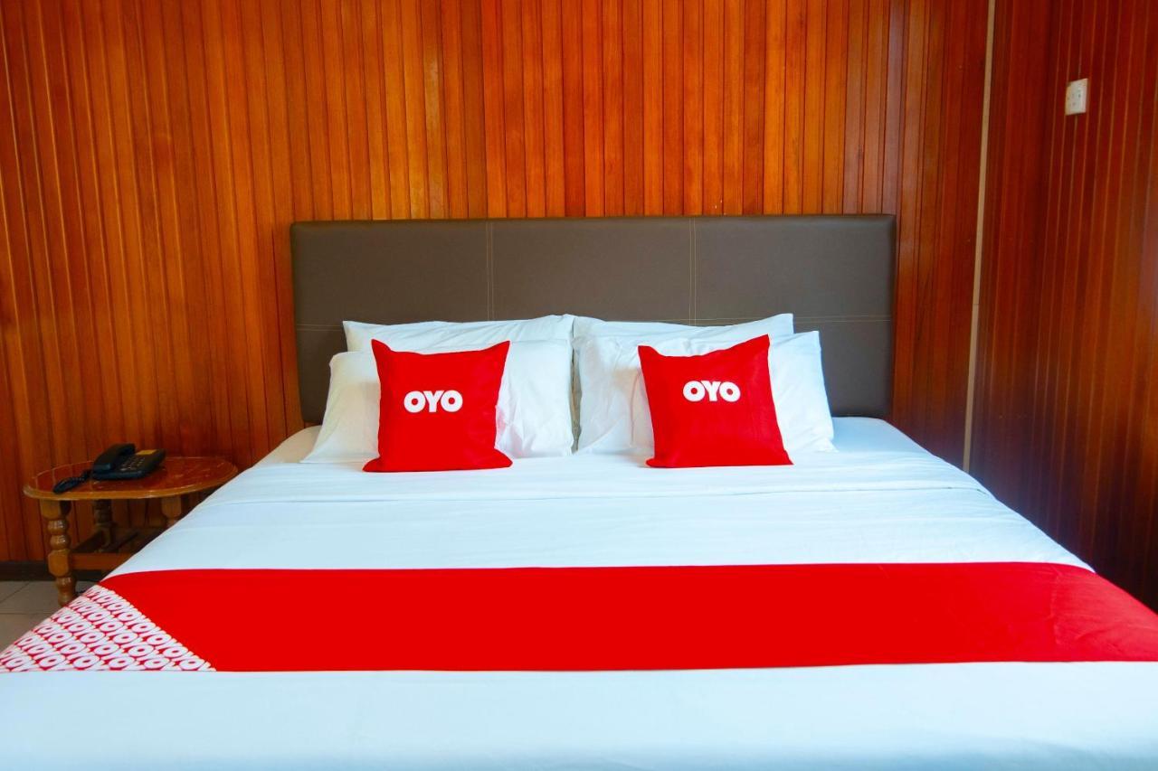 Oyo 89577 Kristal Hotel Keningau Esterno foto