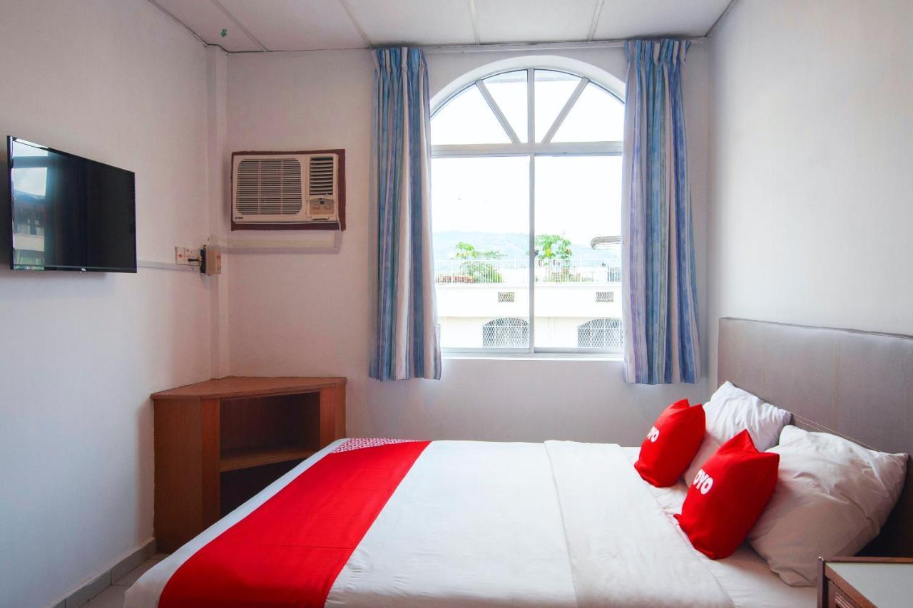 Oyo 89577 Kristal Hotel Keningau Esterno foto
