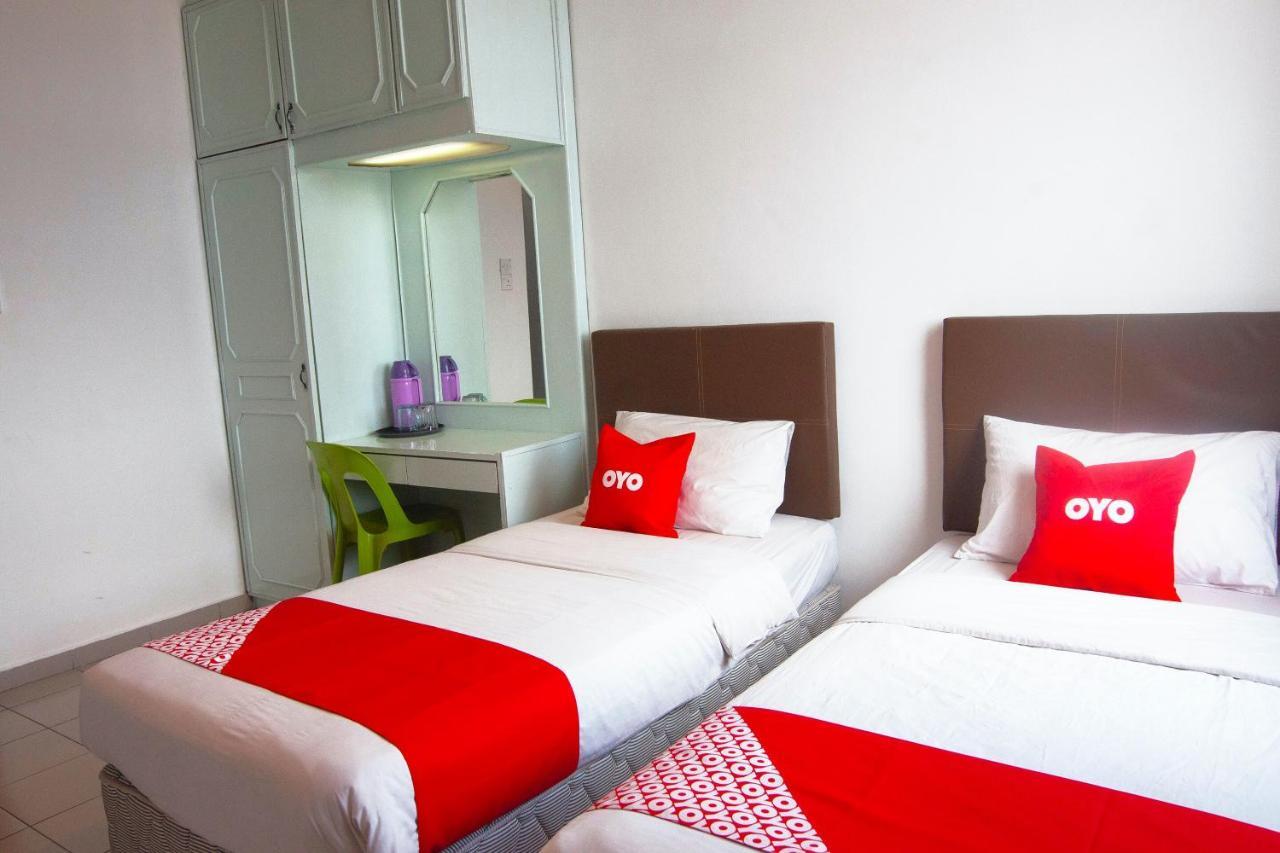 Oyo 89577 Kristal Hotel Keningau Esterno foto
