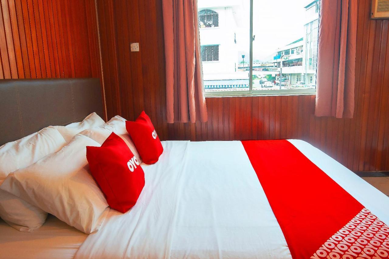 Oyo 89577 Kristal Hotel Keningau Esterno foto