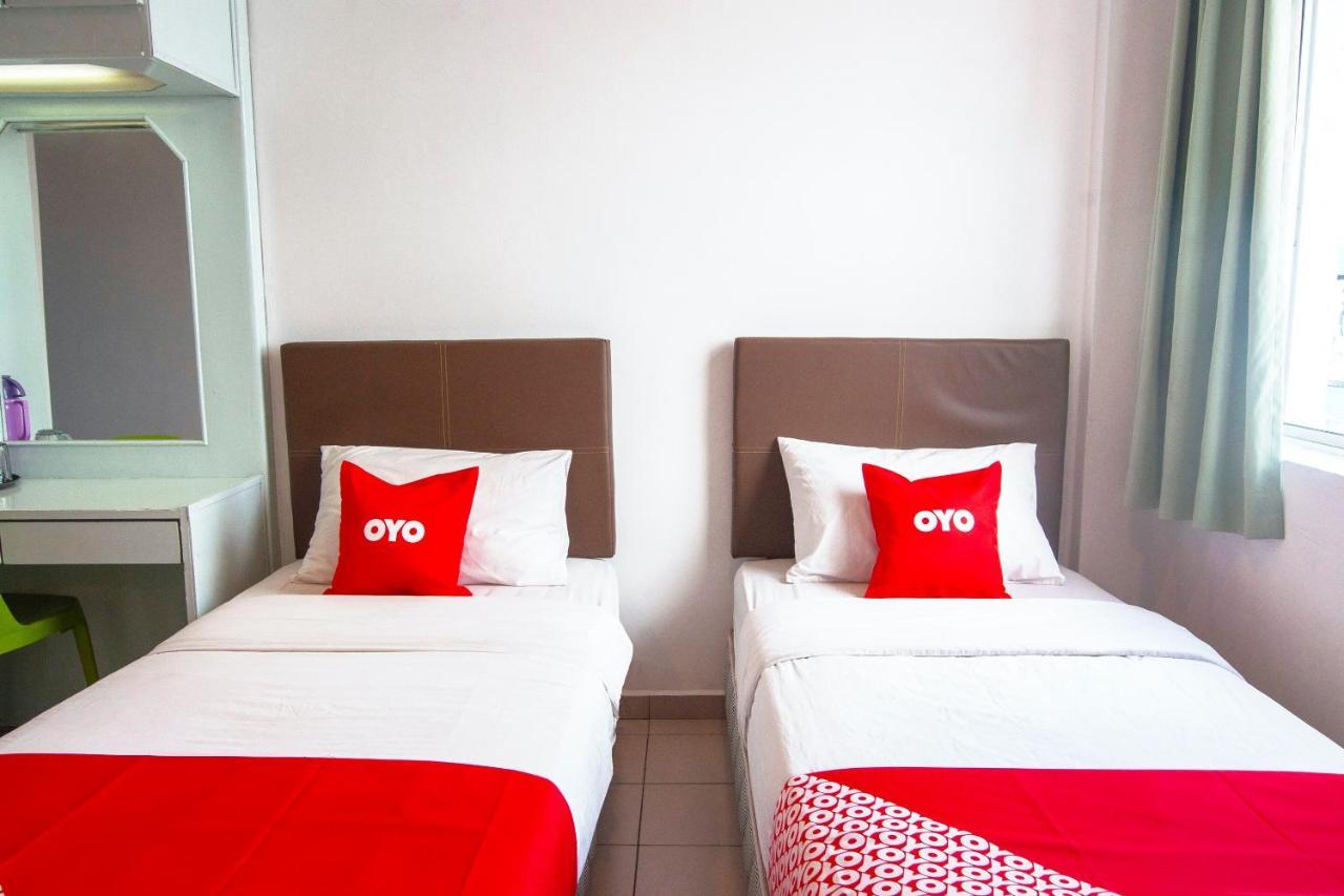 Oyo 89577 Kristal Hotel Keningau Esterno foto